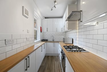 5 bed house, Harefield Road, Sharrow, Sheffield, S118NU - Image 2