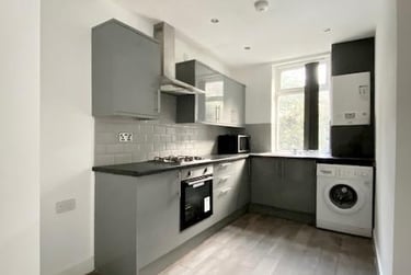 4 bed house, Duke Street, Heeley, Sheffield, S25QP - Image 2