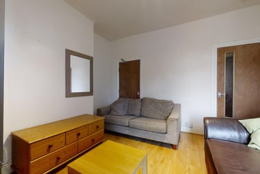 3 bed house, Edmund Road, Heeley, Sheffield, S24EG - Image 3