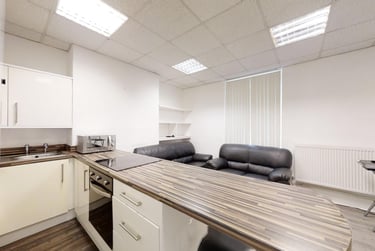 4 bed house, Arundel Street, Devonshire Green, Sheffield, S12NU - Image 2