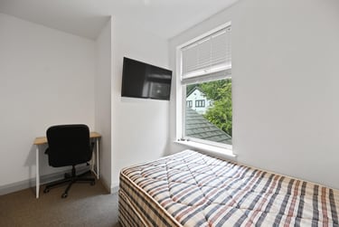 4 bed house, City Road, Heeley, Sheffield, S25HG - Image 13