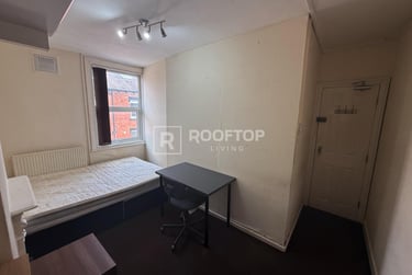 5 bed house, Thornville Mount, Hyde Park, Leeds, LS61JX - Image 12