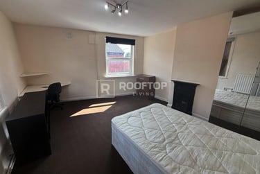 5 bed house, Thornville Mount, Hyde Park, Leeds, LS61JX - Image 9