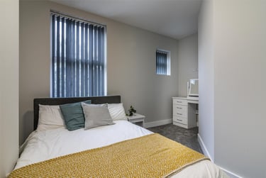 5 bed house, City Road, Dunkirk, Nottingham, NG72JJ - Image 2