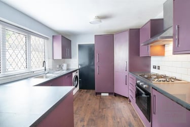 6 bed house, Kimbolton Avenue, Radford, Nottingham, NG71PT - Image 2