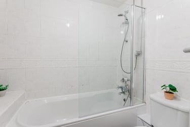 4 bed house, Kingfisher Way, City Centre, Loughborough, LE113NF - Image 14