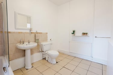 1 bed house, Ashby Road, City Centre, Loughborough, LE113AA - Image 8