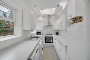 5 bed house, Harefield Road, Sharrow, Sheffield, S118NU - Image 2