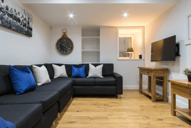 8 bed house, Lenton Boulevard, Lenton, Nottingham, NG72FQ - Image 2