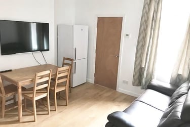 4 bed house, Edmund Road, Heeley, Sheffield, S24EH - Image 2