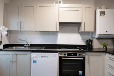 6 bed house, Rob Roy Avenue, Lenton, Nottingham, NG72ER - Image 1