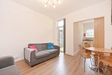 4 bed house, Sharrow Lane, Highfield, Sheffield, S118AL - Image 1