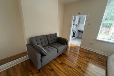 4 bed house, Shoreham Street, Heeley, Sheffield, S24FB - Image 2