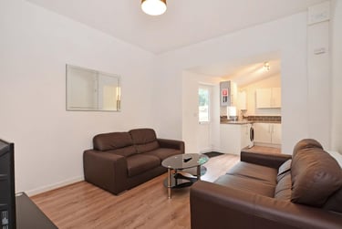 4 bed house, Barber Place, Crookesmoor, Sheffield, S101EG - Image 3