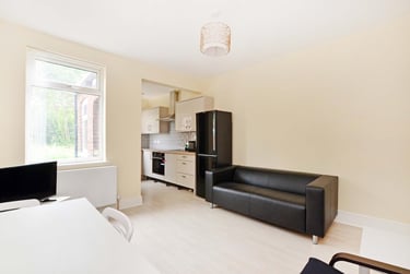 3 bed house, Edmund Road, Heeley, Sheffield, S24EN - Image 2