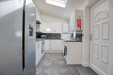 5 bed house, Shoreham Street, Heeley, Sheffield, S24FA - Image 3