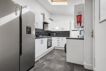 5 bed house, Shoreham Street, Heeley, Sheffield, S24FA - Image 1