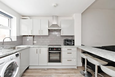 5 bed house, Stalker Lees Road, Sharrow, Sheffield, S118NR - Image 4