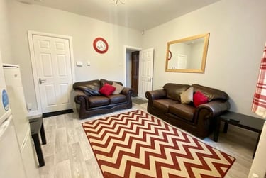 4 bed house, Priestley Steet, Heeley, Sheffield, S24DD - Image 1