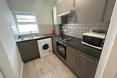 4 bed house, Shoreham Street, Heeley, Sheffield, S24FB - Image 1