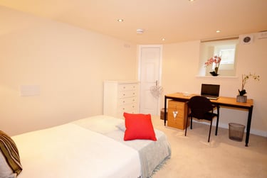 7 bed house, Collegiate Crescent, Sharrow, Sheffield, S102BR - Image 12