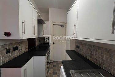 3 bed house, Quarry Mount Terrace, Rampart Road, Leeds, LS62JG - Image 4