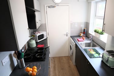 4 bed house, Leopold Street, City Centre, Loughborough, LE115DN - Image 4