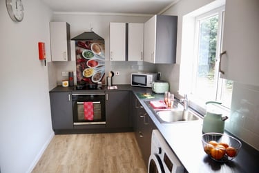 4 bed house, Paget Street, City Centre, Loughborough, LE115DS - Image 2