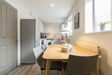 1 bed house, Victoria Road, Hyde Park, Leeds, LS61PD - Image 3