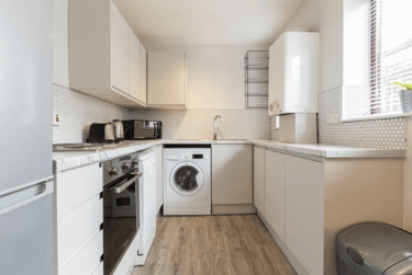 1 bed house, Victoria Road, Hyde Park, Leeds, LS61PD - Image 4