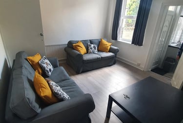 3 bed house, Priestley Street, Heeley, Sheffield, S24DD - Image 3