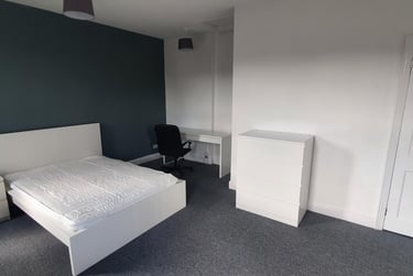 3 bed house, Priestley Street, Heeley, Sheffield, S24DD - Image 1