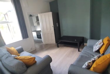 3 bed house, Priestley Street, Heeley, Sheffield, S24DD - Image 2