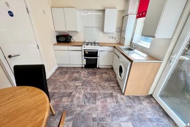4 bed house, Bosworth Street, Crookes, Sheffield, S101HB - Image 1