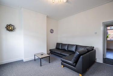 5 bed house, Shoreham Street, Heeley, Sheffield, S24FA - Image 3