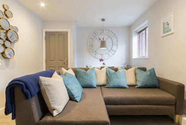 3 bed house, Victoria Road, Hyde Park, Leeds, LS61PD - Image 1