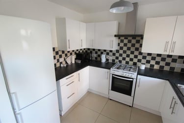 4 bed house, Powell Street, Netherthorpe, Sheffield, S37NW - Image 1