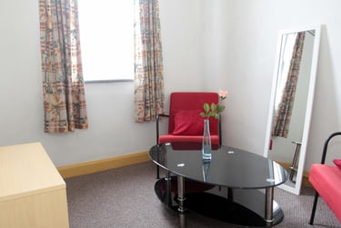 3 bed house, Vaughan Street, City Centre, Leicester, LE35JN - Image 3