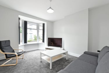 4 bed house, Clough Road, Highfield, Sheffield, S14TA - Image 4