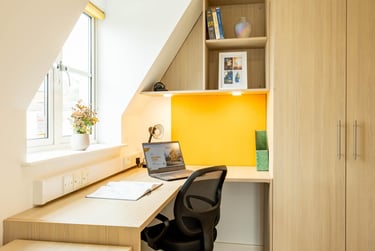 Top Floor Classic Studio at Iron Bridge Studios, Lower North Street, Pennsylvania, Exeter, EX43EU - Image 6