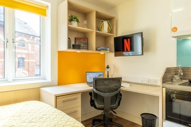 Classic Studio - Limited View at Iron Bridge Studios, Lower North Street, Pennsylvania, Exeter, EX43EU - Image 15