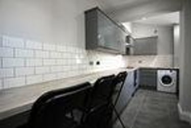 4 bed house, Queens Road, Heeley, Sheffield, S24DL - Image 1
