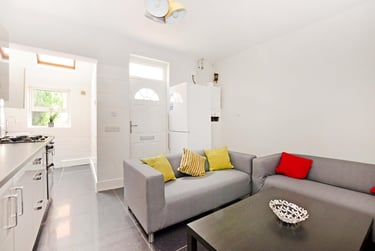 3 bed house, Alderson Road, Heeley, Sheffield, S24UE - Image 2