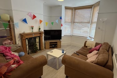 4 bed house, Walton Road, Sharrowvale, Sheffield, S118RE - Image 3