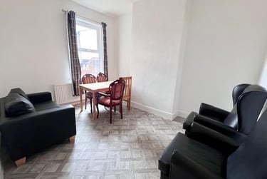 4 bed house, Fieldhead Road, Highfield, Sheffield, S80ZX - Image 2