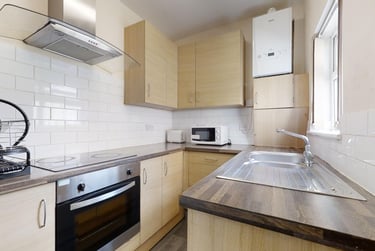 4 bed house, Shoreham Street, Heeley, Sheffield, S14ST - Image 2