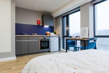 Premium Riverview Studio at Luneside, St Georges Quay, Fairfield, Lancaster, LA15JT - Image 5