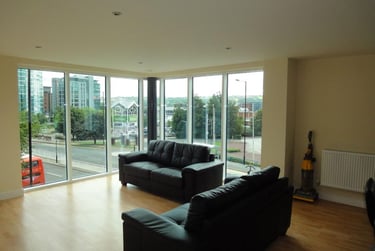 6 bed house, 2, 112 Ecclesall Road, Sharrow, Sheffield, S118JB - Image 1