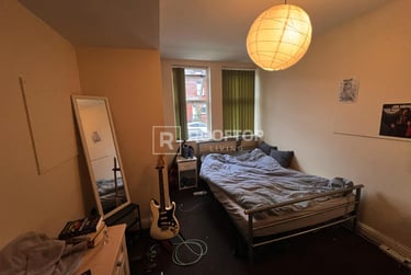 8 bed house, Brudenell Avenue, Hyde Park, Leeds, LS61HD - Image 15
