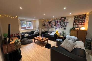 8 bed house, Brudenell Avenue, Hyde Park, Leeds, LS61HD - Image 3